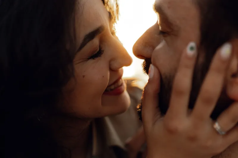 What the Body Already Knows: Decoding the Quiet Language of Attraction